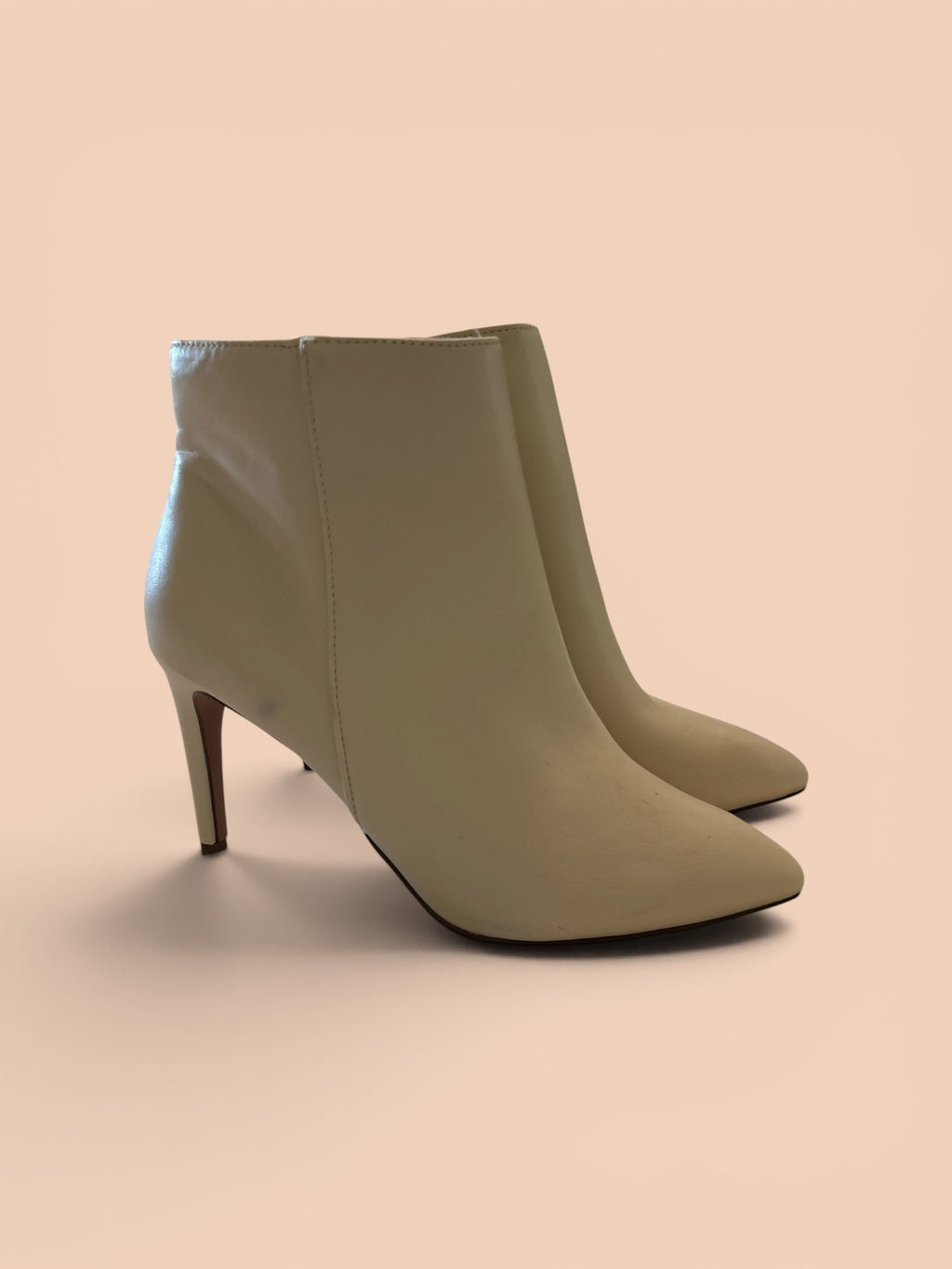 XOXO Off-White Pointed Toe High Heel Ankle Booties – New Without Box